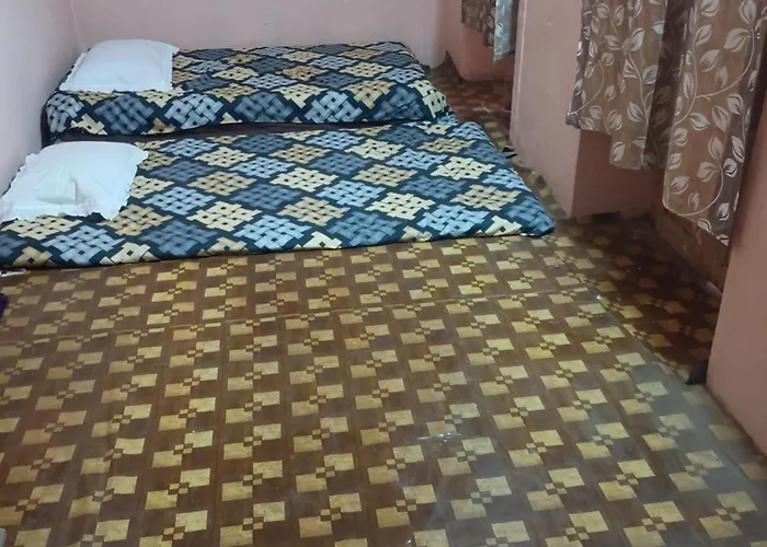 Home Stay In Chowk Near Ganga Ghat ,Kashi Vishwanath And Ram Bhandar Kachori Varanasi