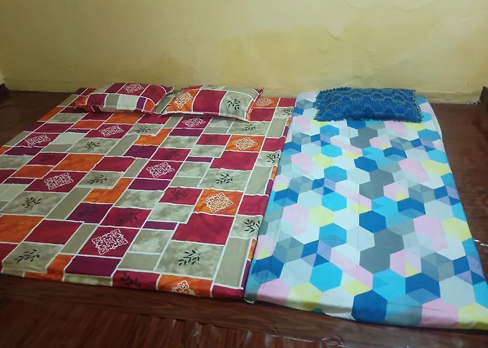 Home Stay In Chowk Near Ganga Ghat ,Kashi Vishwanath And Ram Bhandar Kachori Varanasi