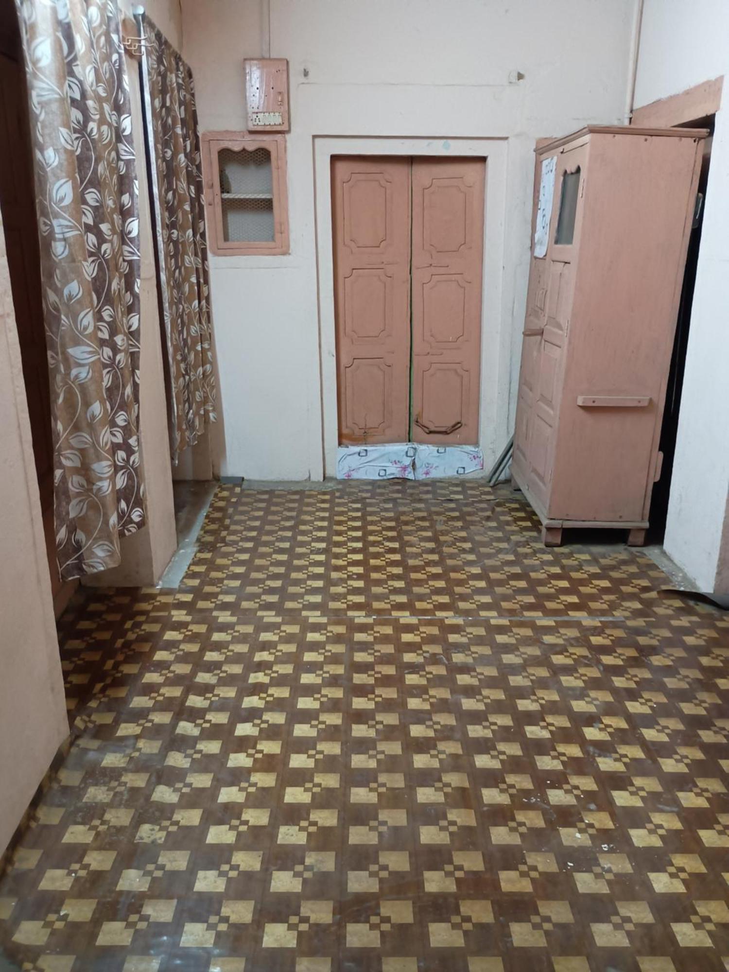 Homestay In Chowk Near Ganga Ghat ,kashi Vishwanath And Ram Bhandar Kachori Varanasi