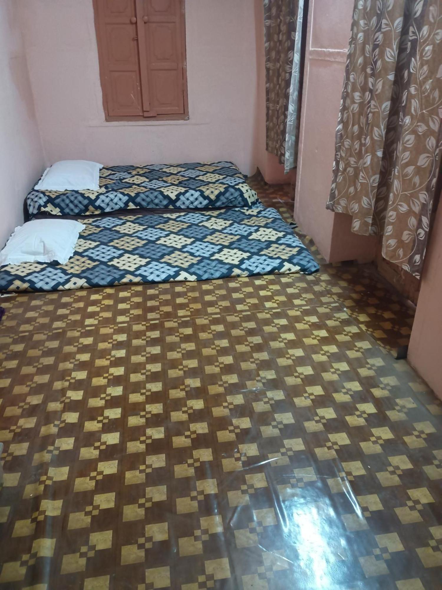 Homestay In Chowk Near Ganga Ghat ,kashi Vishwanath And Ram Bhandar Kachori